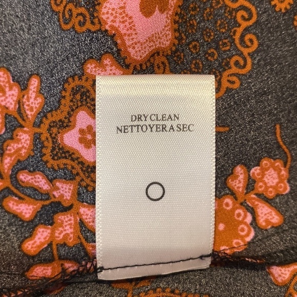 ALC Stuart black floral silk sleeveless hi low top small - Picture 9 of 9